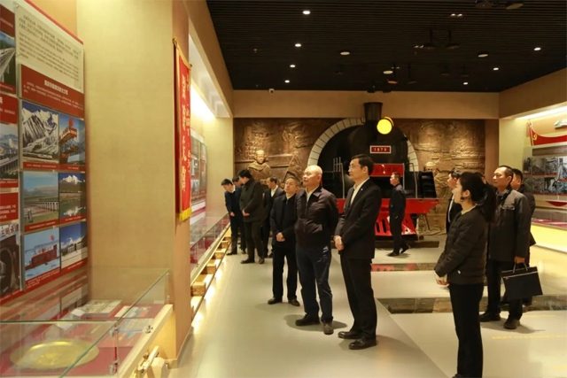 中国建材集团与中国中铁深化战略合作 推动高质量发展-三星领航机械有限公司(图3)