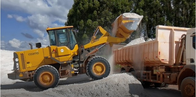 山东临工巴西农业合作社定制设备交付-三星领航机械有限公司(图1)